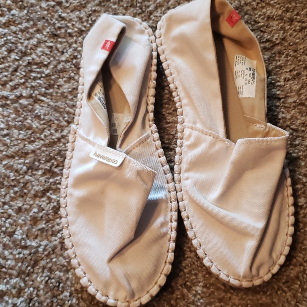 Whit Havaianas sz 8